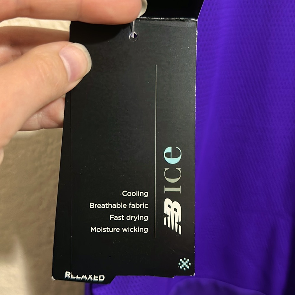 NWT Racerback Exercise Tank Top - Picture 4 of 6
